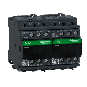 Reversing contactor, TeSys Deca, 3P(3 NO), AC-3, 0 to 440V, 12A, 24VDC coil, with electrical interlocking